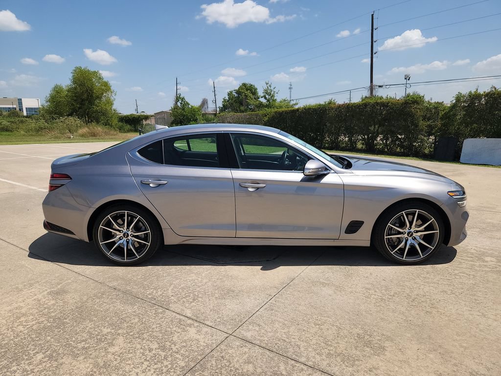 Used 2026 Genesis G70 2.5T RWD image 4
