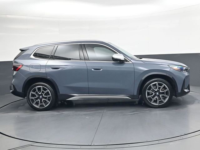 Used 2023 BMW X1 xDrive28i w/ Convenience Package image 3