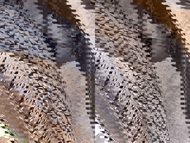 Used 2021 Toyota Venza LE w/ Carpet Mat Package (TMS) image 23