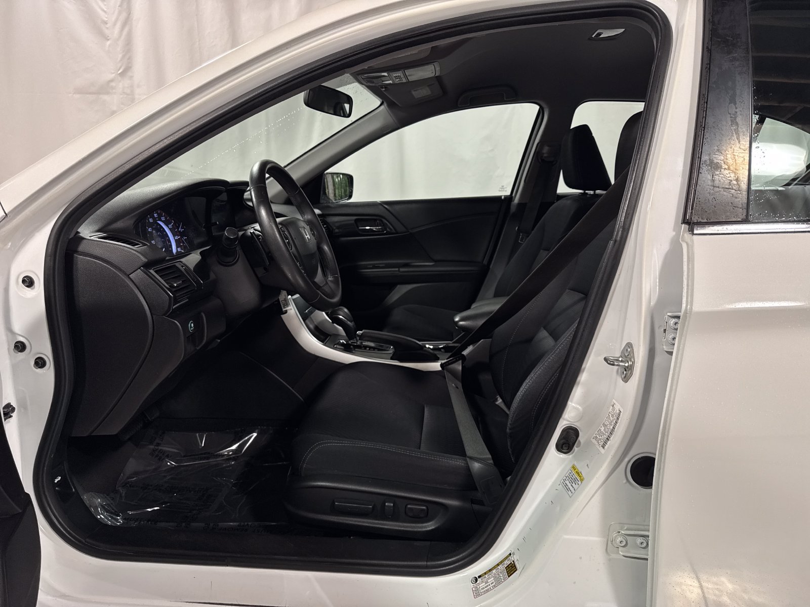 Used 2015 Honda Accord Sport image 3