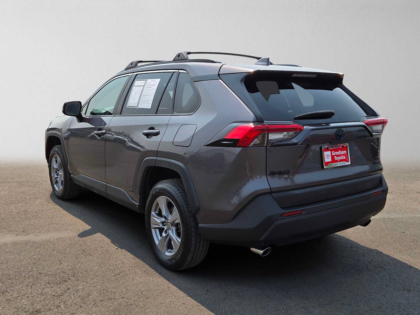 Used 2022 Toyota RAV4 XLE w/ Convenience Package AWD/4WD image 6