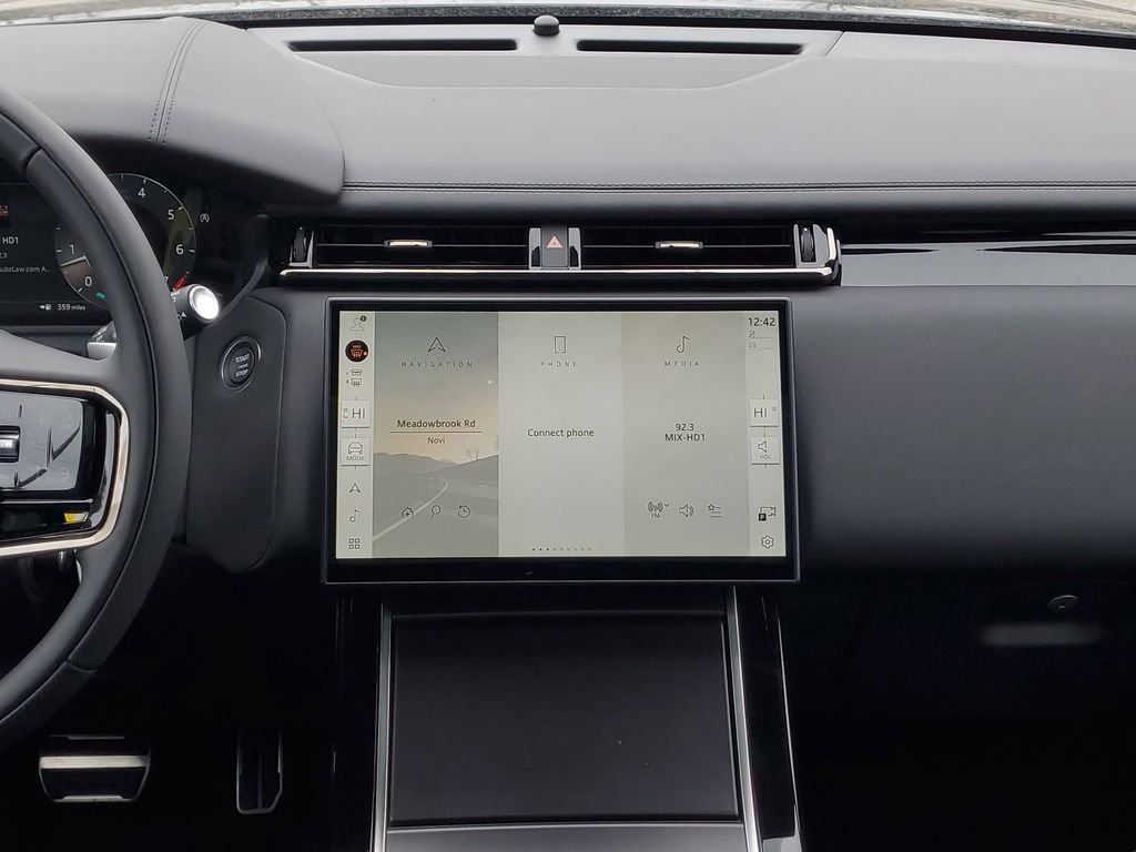 New 2026 Land Rover Range Rover Velar Dynamic SE image 29