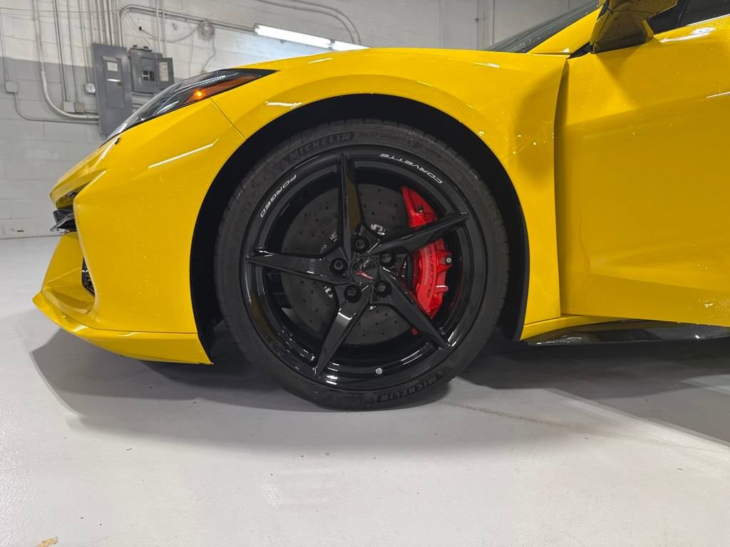 New 2025 Chevrolet Corvette E-Ray image 29