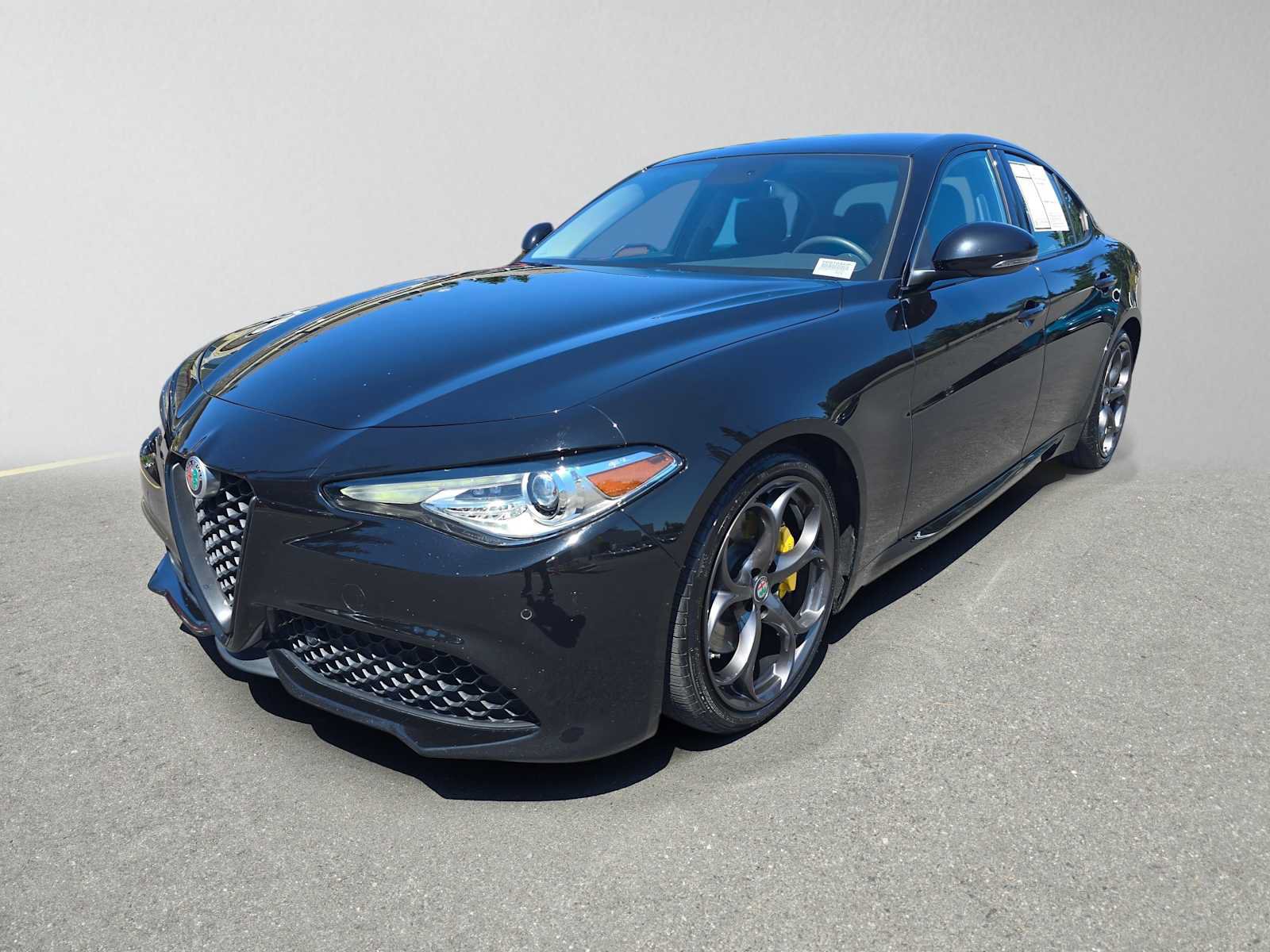 Used 2019 Alfa Romeo Giulia Ti Sport w/ Quick Order Package 22U Sport RWD image 7