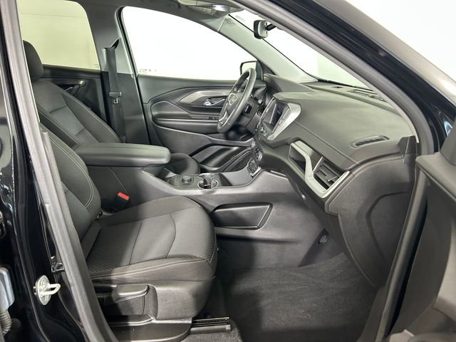 Used 2023 GMC Terrain SLE image 29