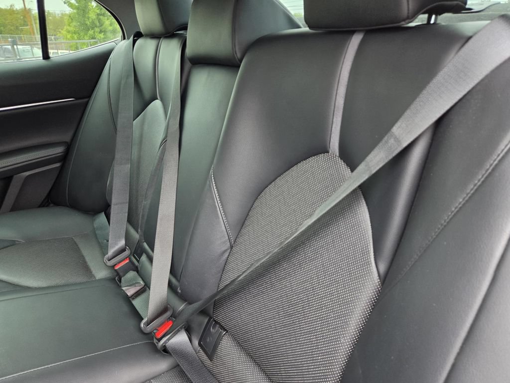 Used 2023 Toyota Camry XLE FWD image 12