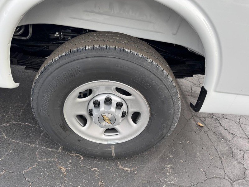 New 2027 Chevrolet Express 3500 LS RWD image 26