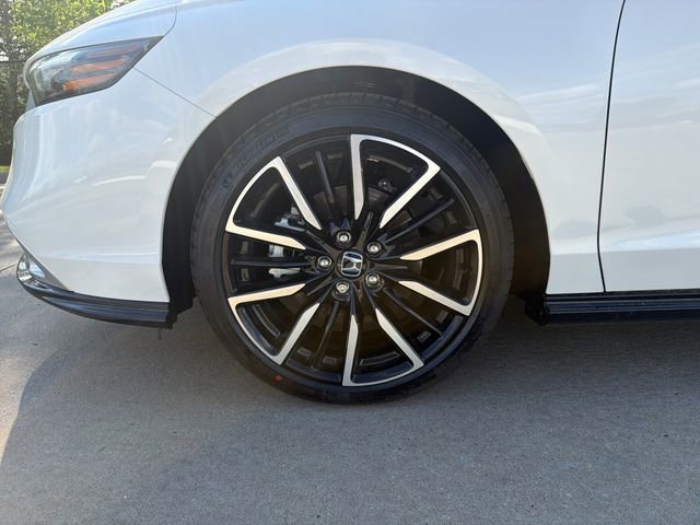 New 2026 Honda Accord Touring image 9