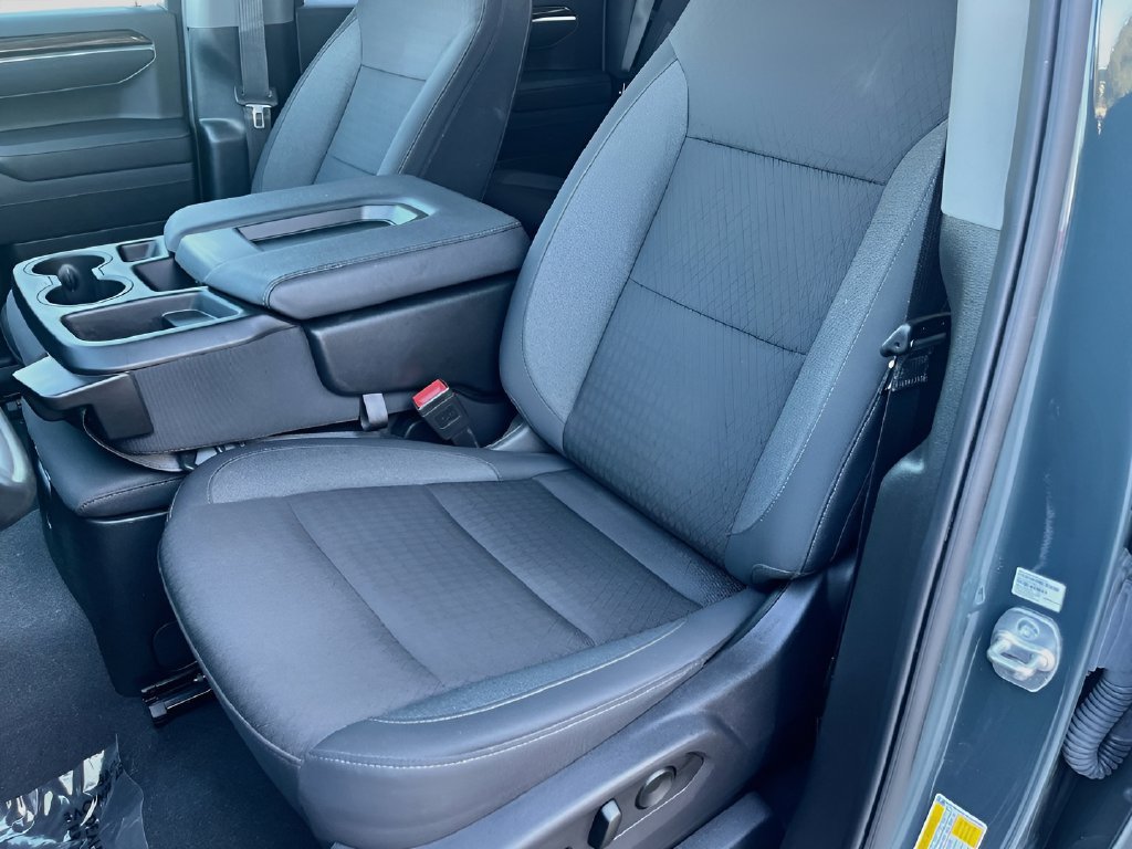Used 2025 Chevrolet Silverado 1500 LT AWD/4WD image 20