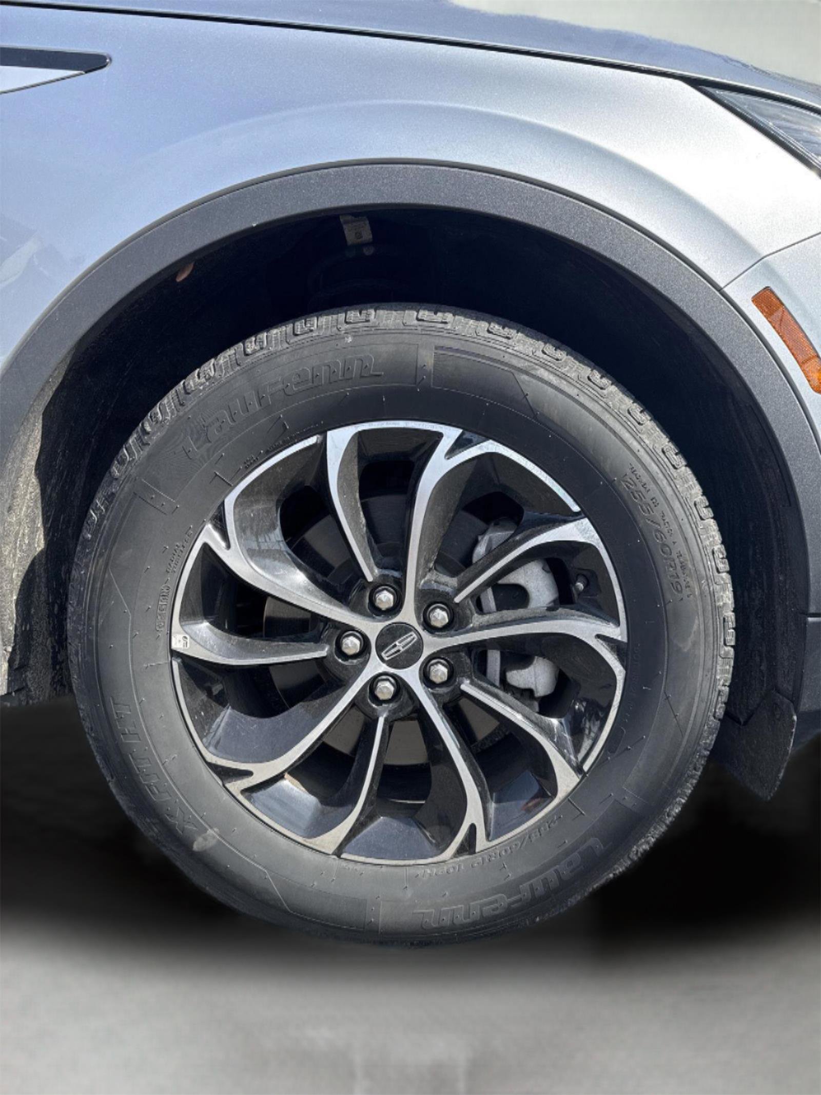 Used 2024 Lincoln Nautilus Premier image 14