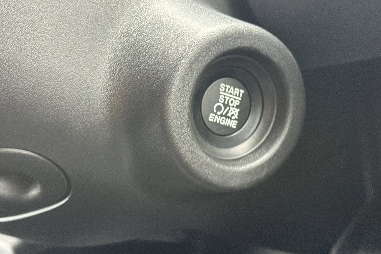 New 2026 RAM ProMaster 1500 w/ Quick Order Package 22G SLT image 20