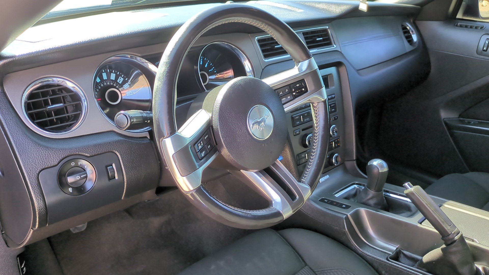 Used 2014 Ford Mustang Coupe w/ Equipment Group 102A RWD image 13
