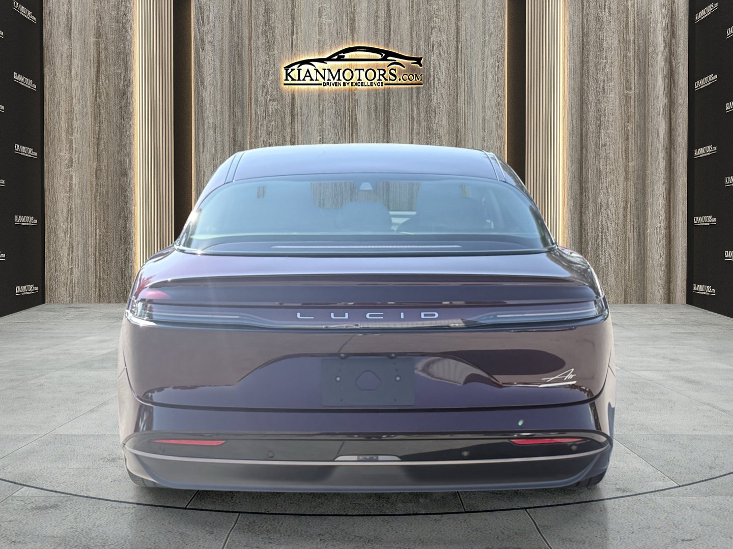 Used 2025 Lucid Air Touring AWD/4WD image 11