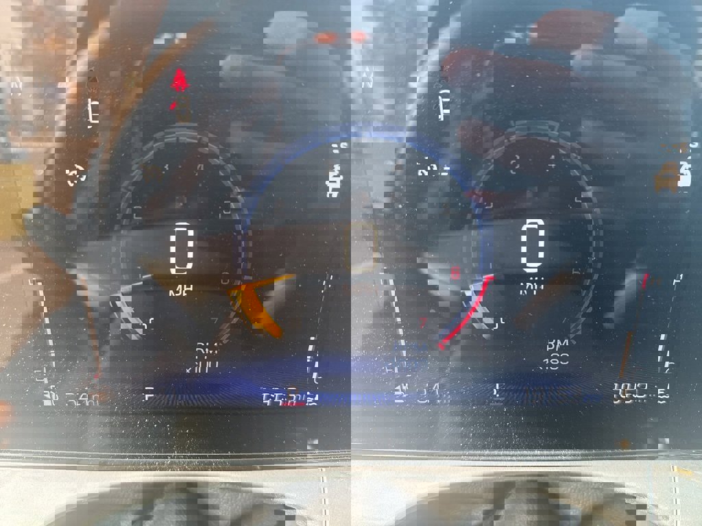 Certified 2025 Chevrolet Trax LT image 10