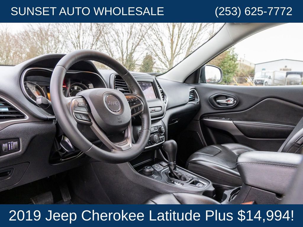 Used 2019 Jeep Cherokee Latitude Plus image 37