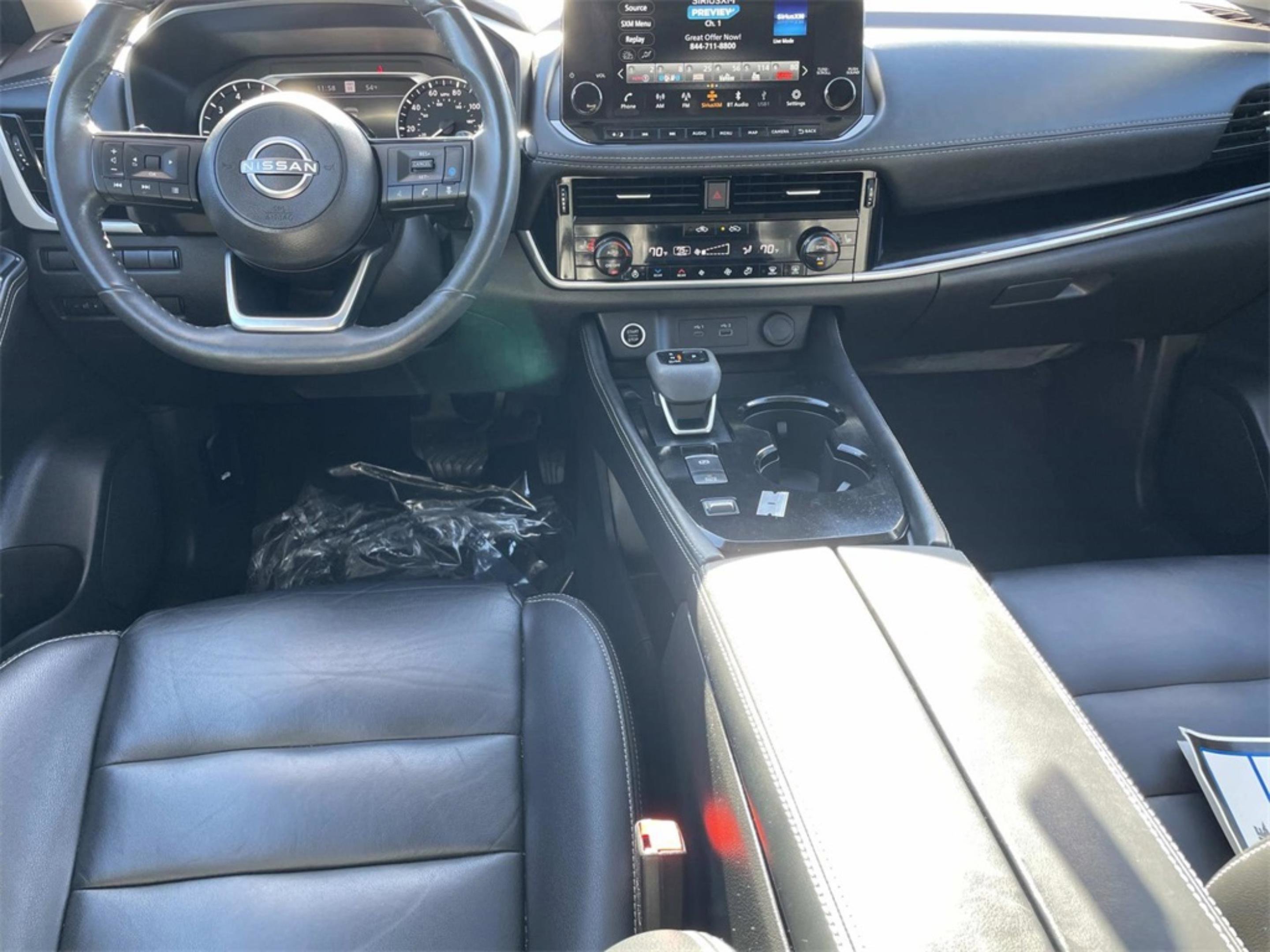 Used 2023 Nissan Rogue SL w/ SL Premium Package image 7