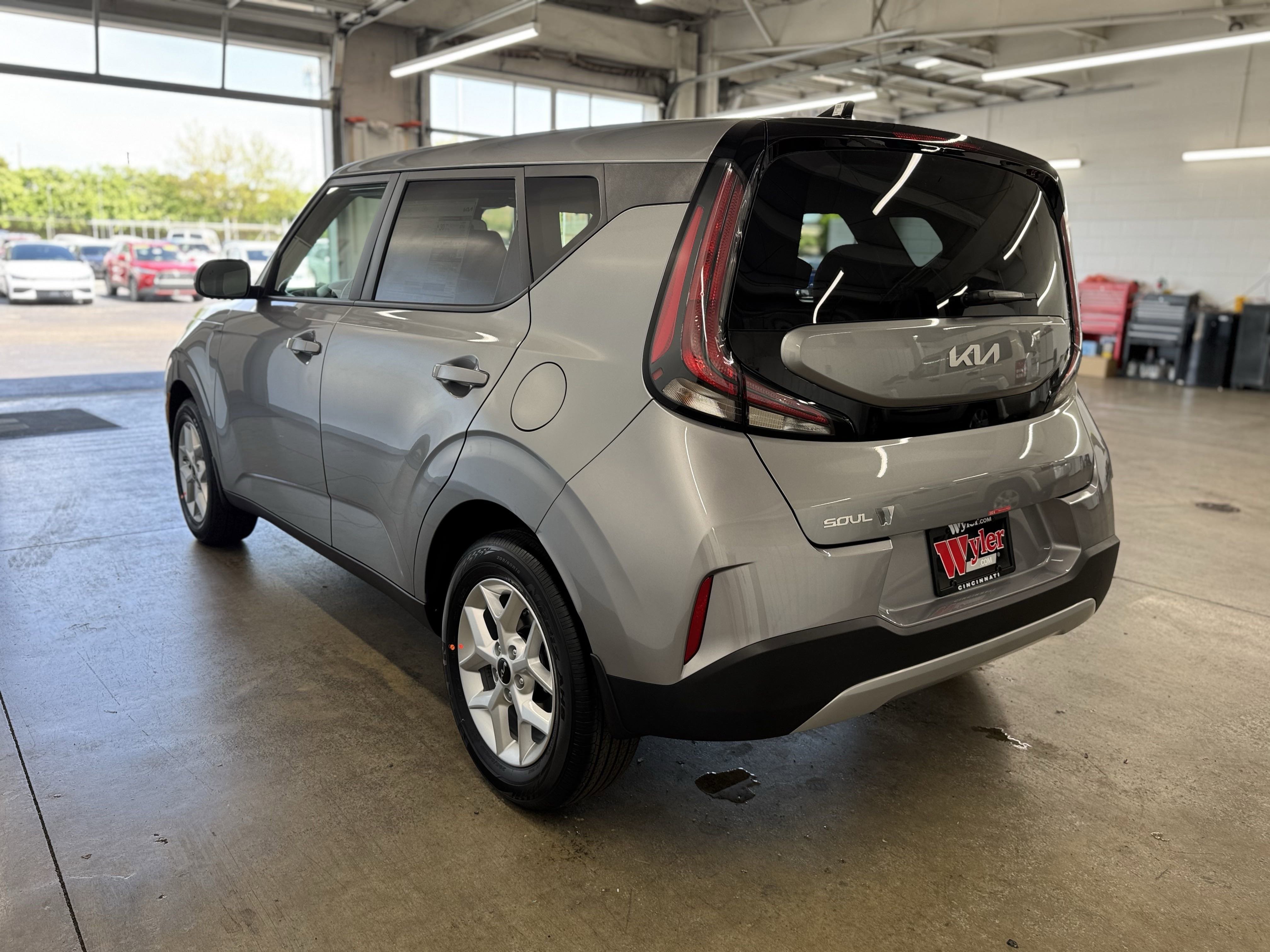 New 2025 Kia Soul LX image 7