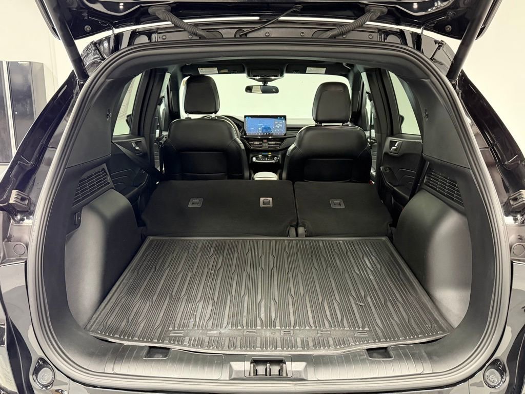 Used 2024 Ford Escape ST-Line w/ Tech Pack #1 image 30