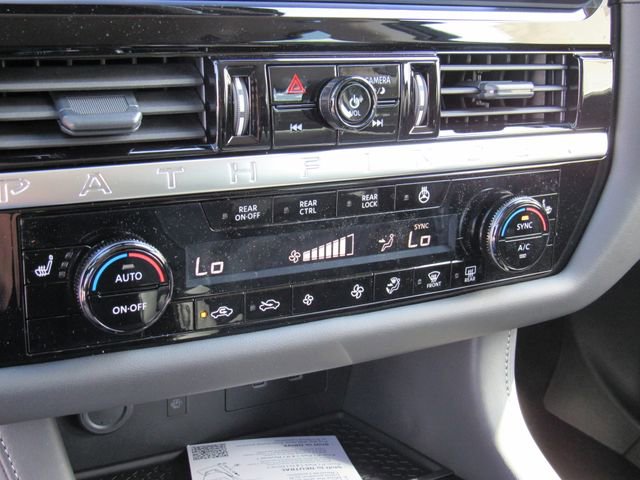 New 2026 Nissan Pathfinder SL image 19