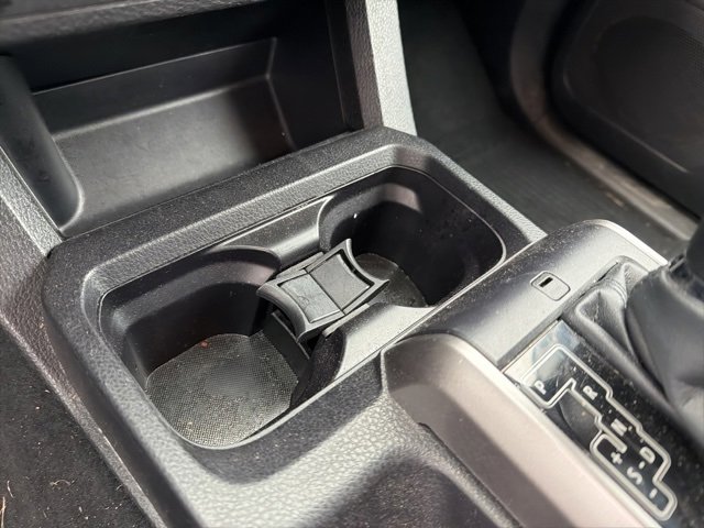 Used 2022 Toyota Tacoma SR5 w/ Technology Package image 19