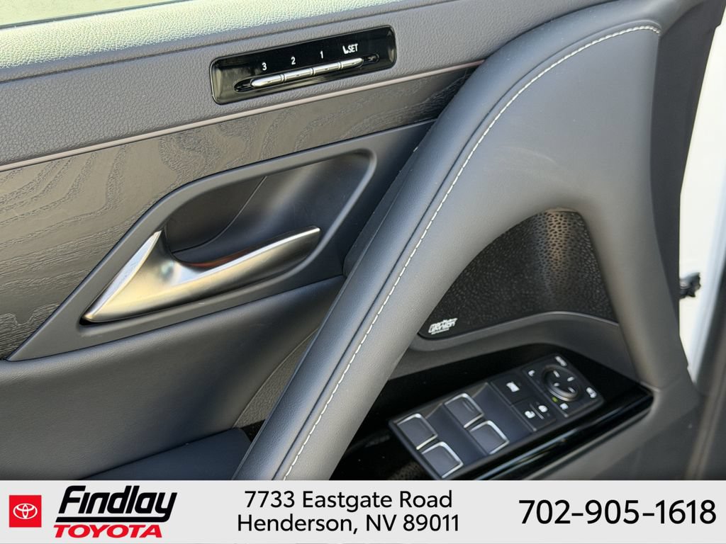 Used 2026 Lexus LX 700h Luxury w/ Appearance Package AWD/4WD image 24