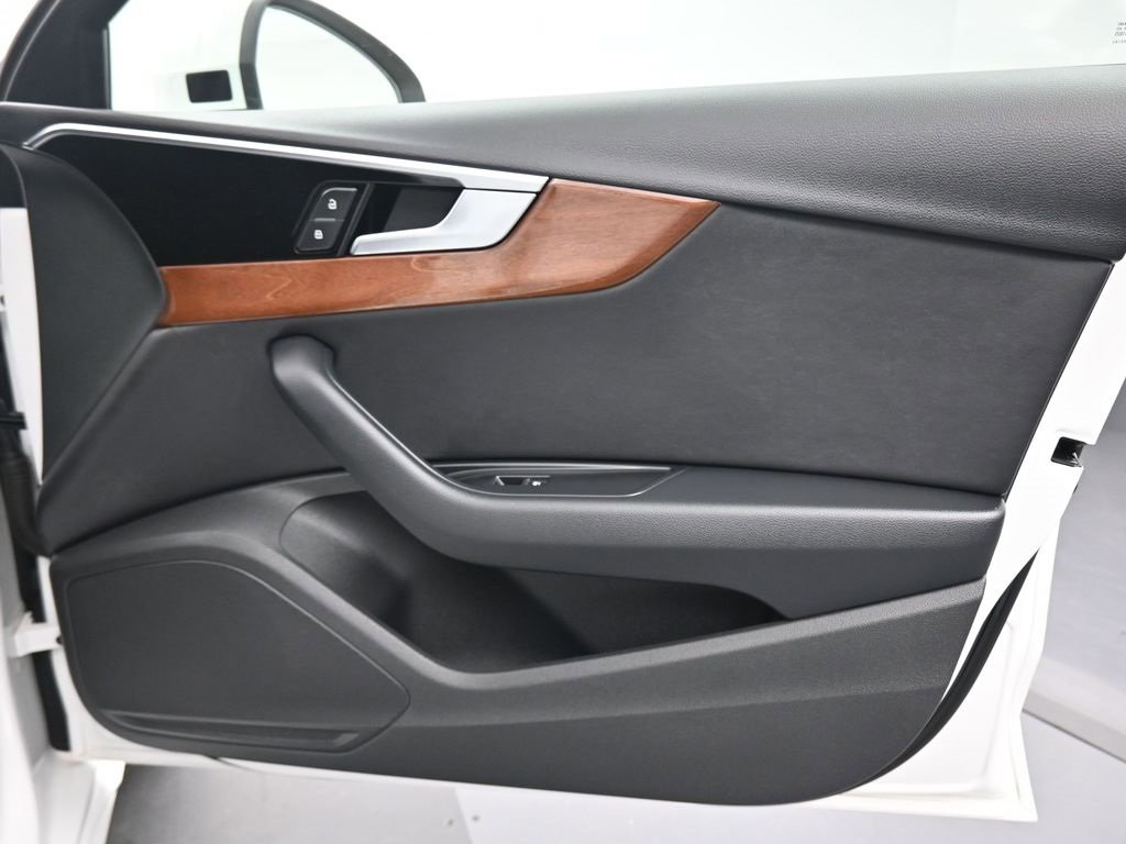 Used 2022 Audi A4 2.0T Premium image 41