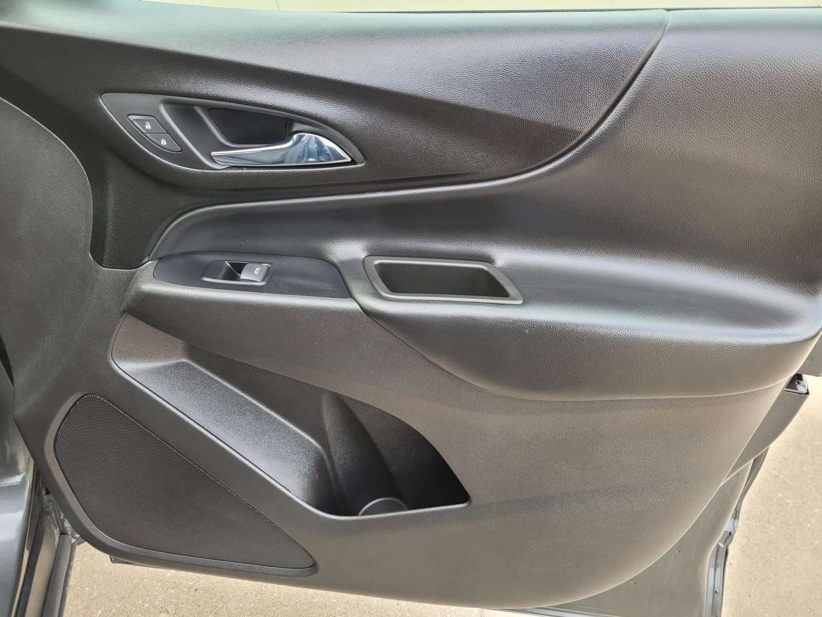 Used 2019 Chevrolet Equinox LT w/ Driver Convenience Package FWD image 7