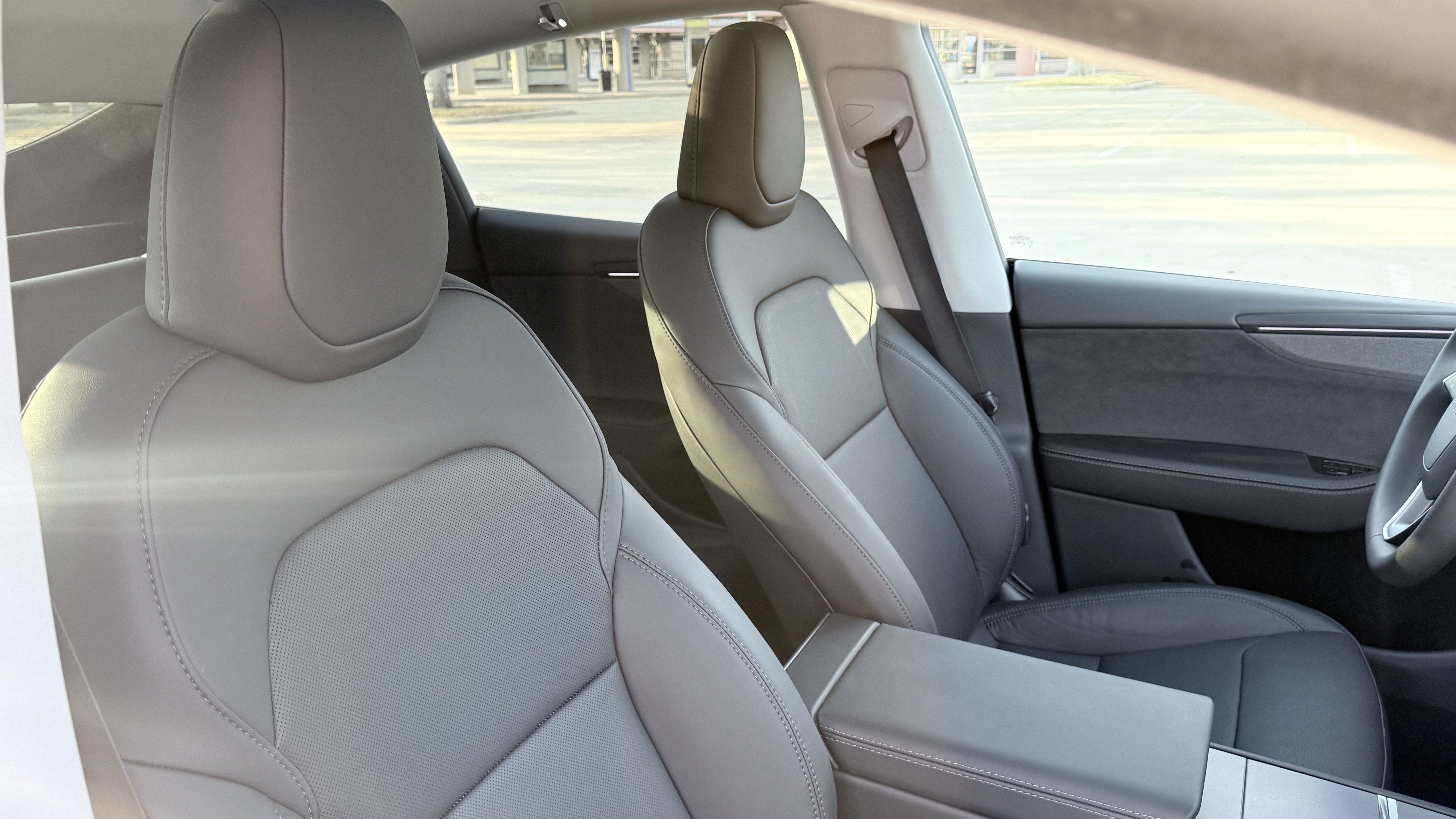 Used 2026 Tesla Model Y AWD image 41