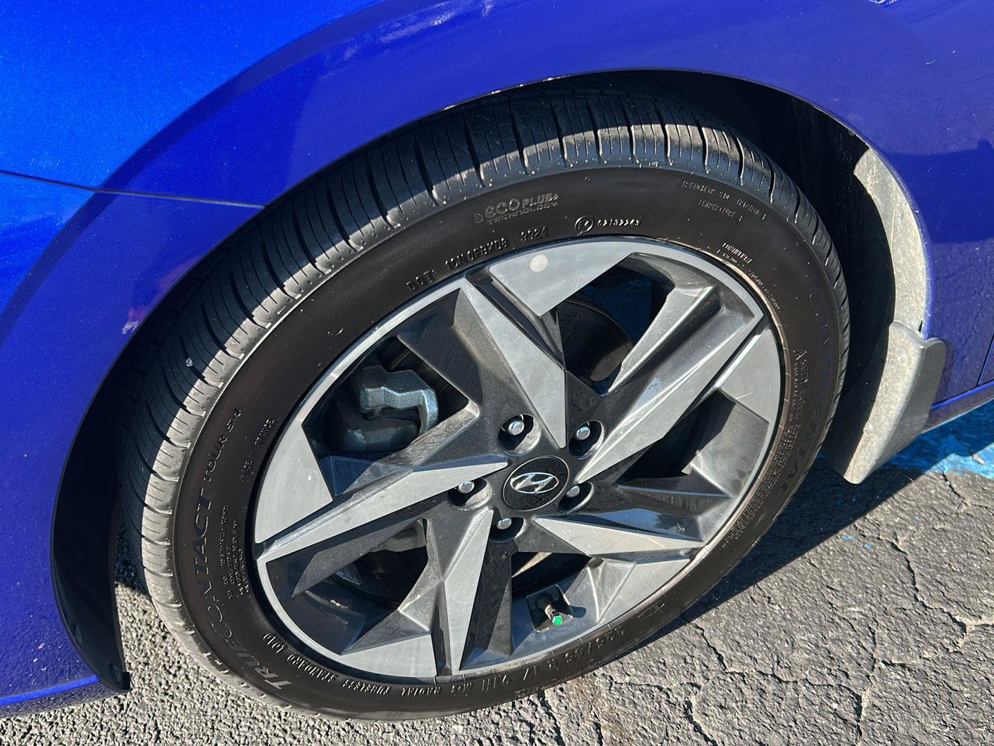Certified 2023 Hyundai Elantra Limited FWD image 3