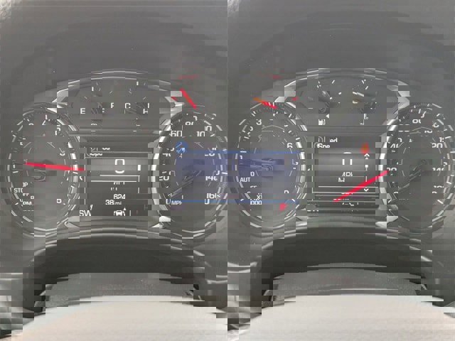 Used 2024 GMC Terrain SLE image 8