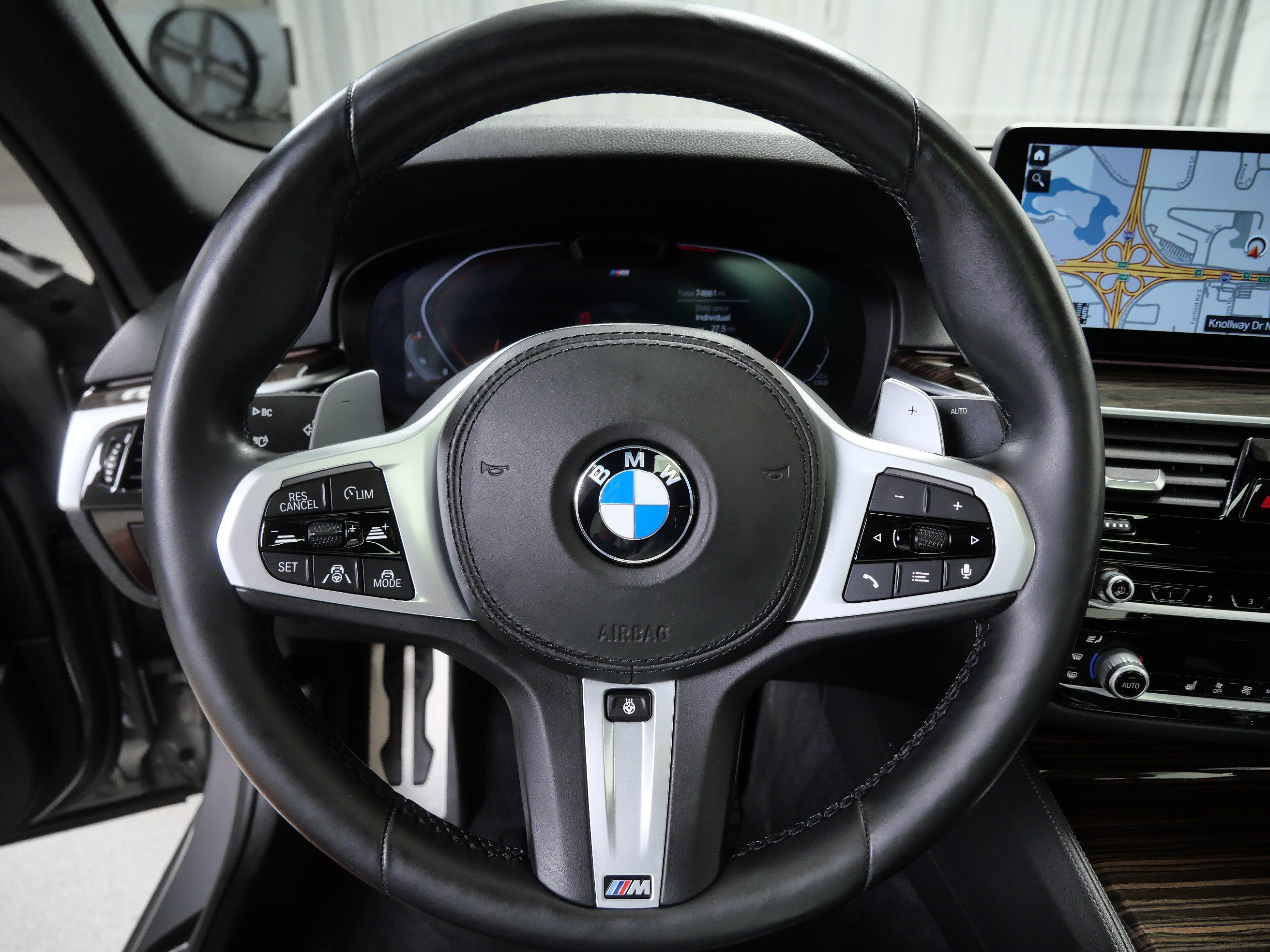 Used 2021 BMW 530i xDrive AWD/4WD image 22
