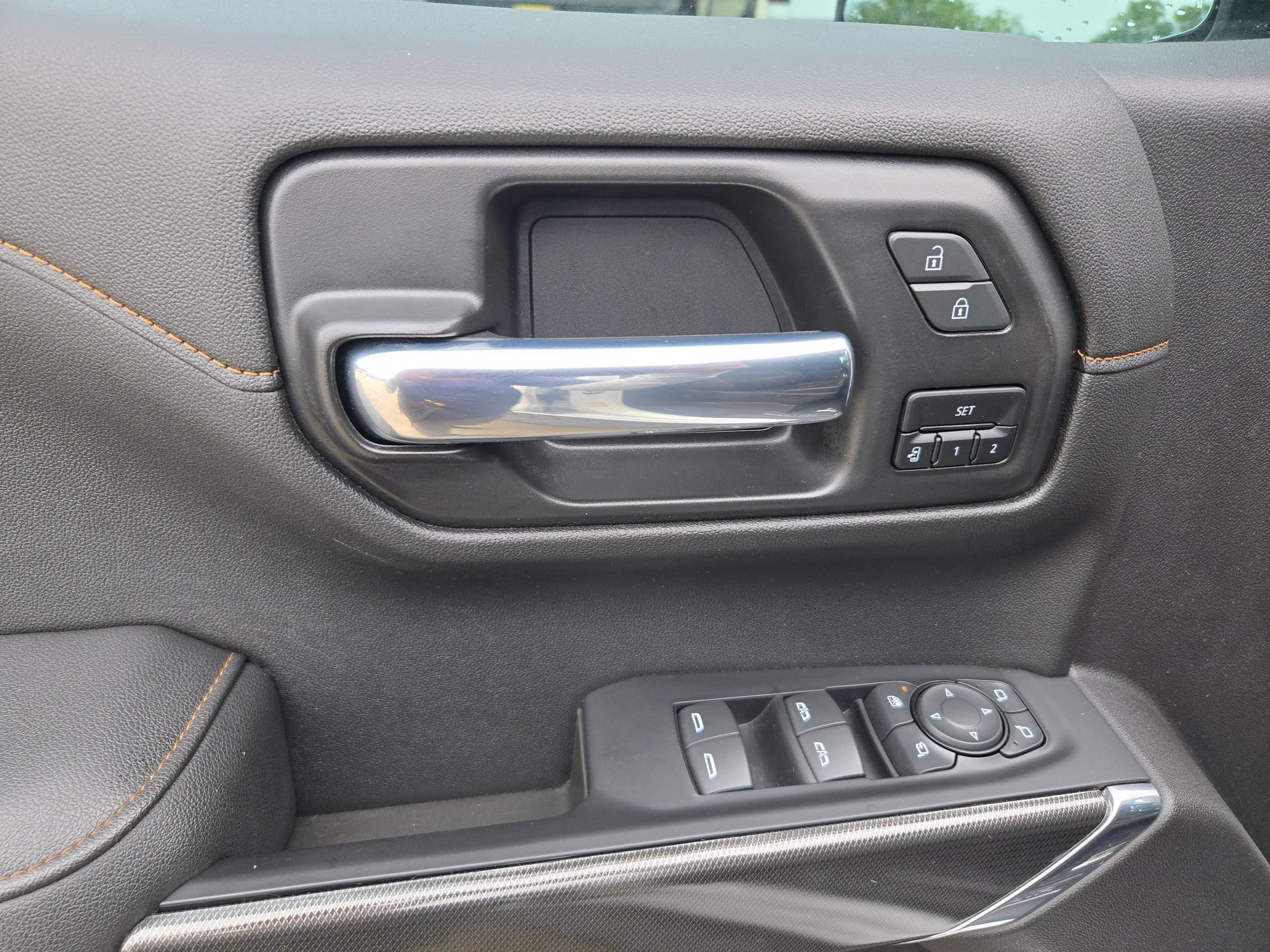 Used 2021 GMC Sierra 1500 AT4 w/ AT4 Value Package AWD/4WD image 12