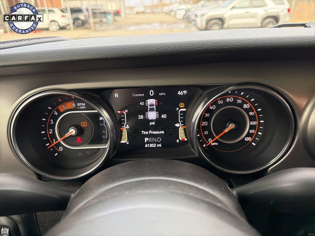 Used 2021 Jeep Gladiator Willys image 24