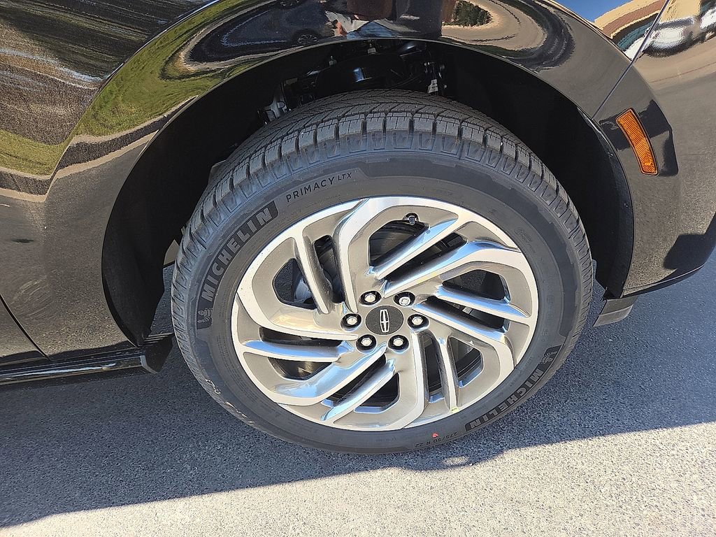 New 2025 Lincoln Navigator Reserve AWD/4WD image 7