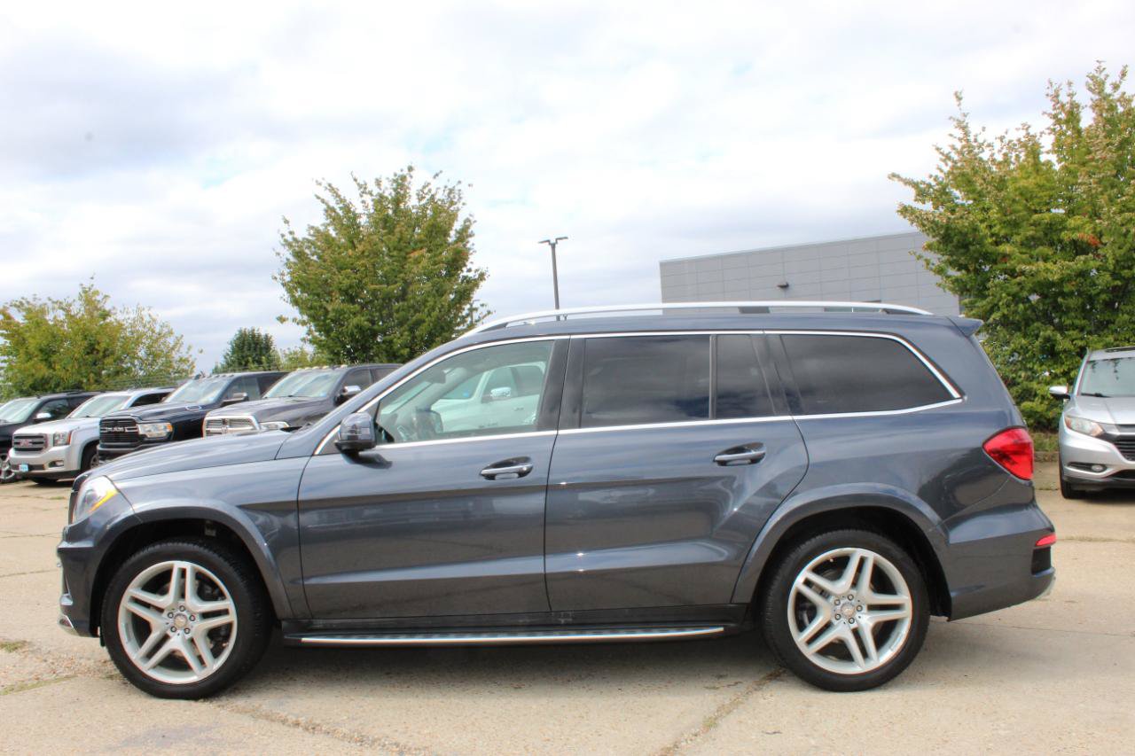 Used 2014 Mercedes-Benz GL 550 4MATIC image 4