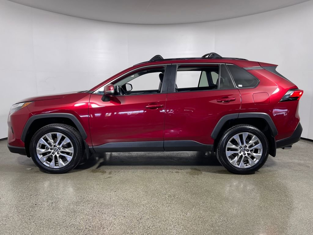Used 2023 Toyota RAV4 XLE Premium AWD/4WD image 6