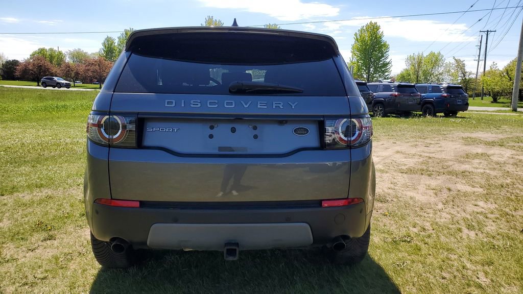 Used 2019 Land Rover Discovery Sport SE AWD/4WD image 4