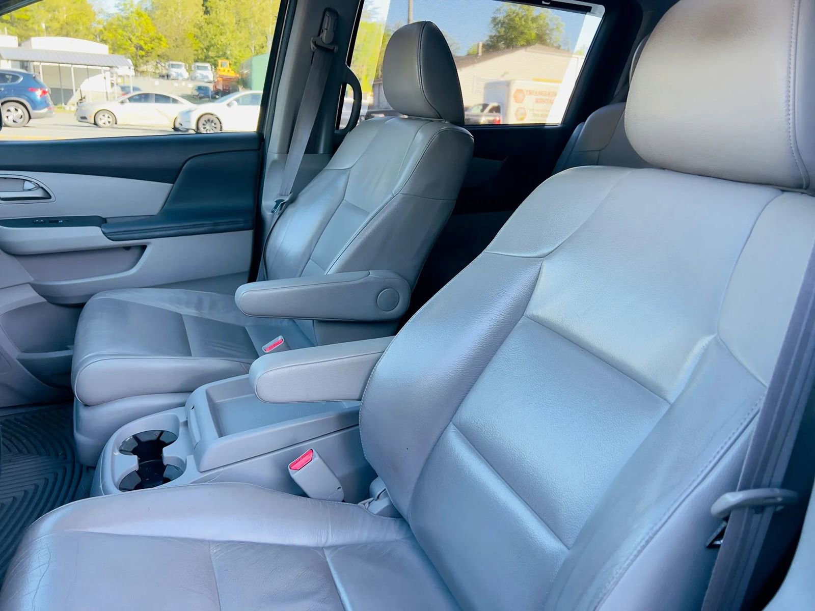 Used 2012 Honda Odyssey Touring image 32