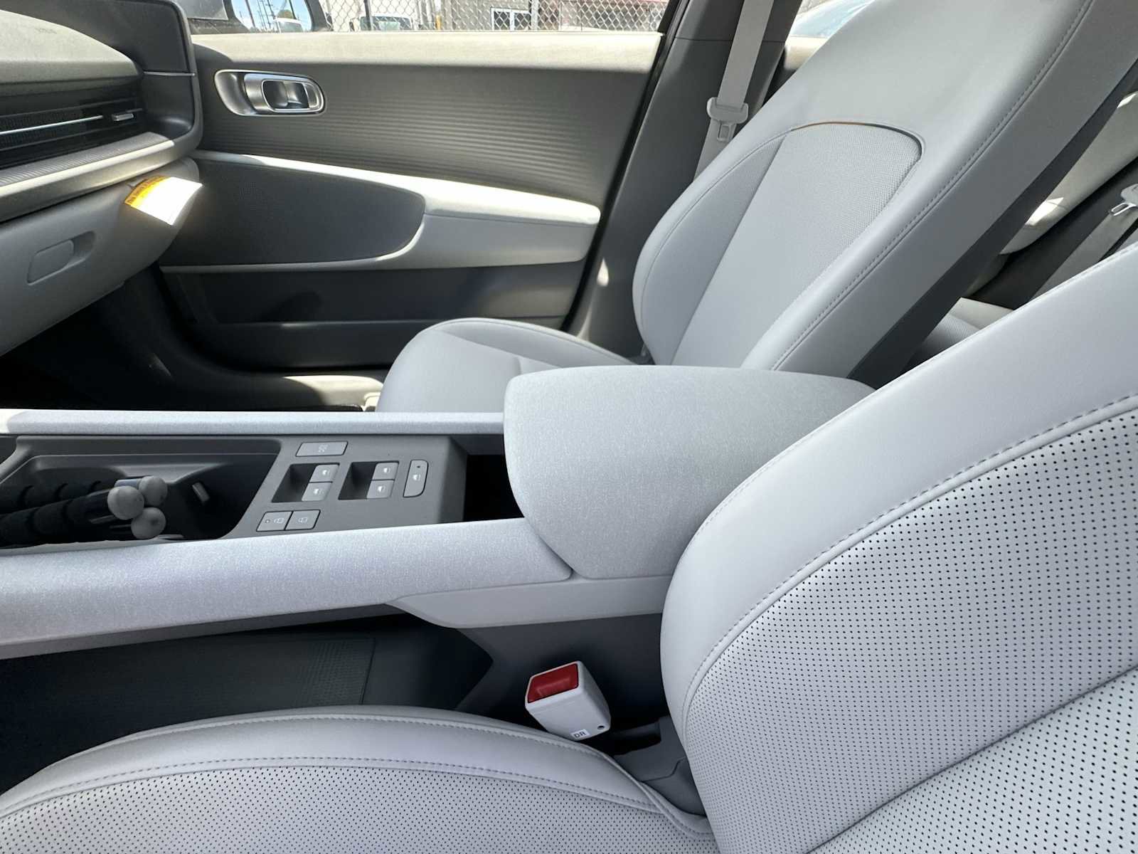 Used 2025 Hyundai Ioniq 6 SEL image 22