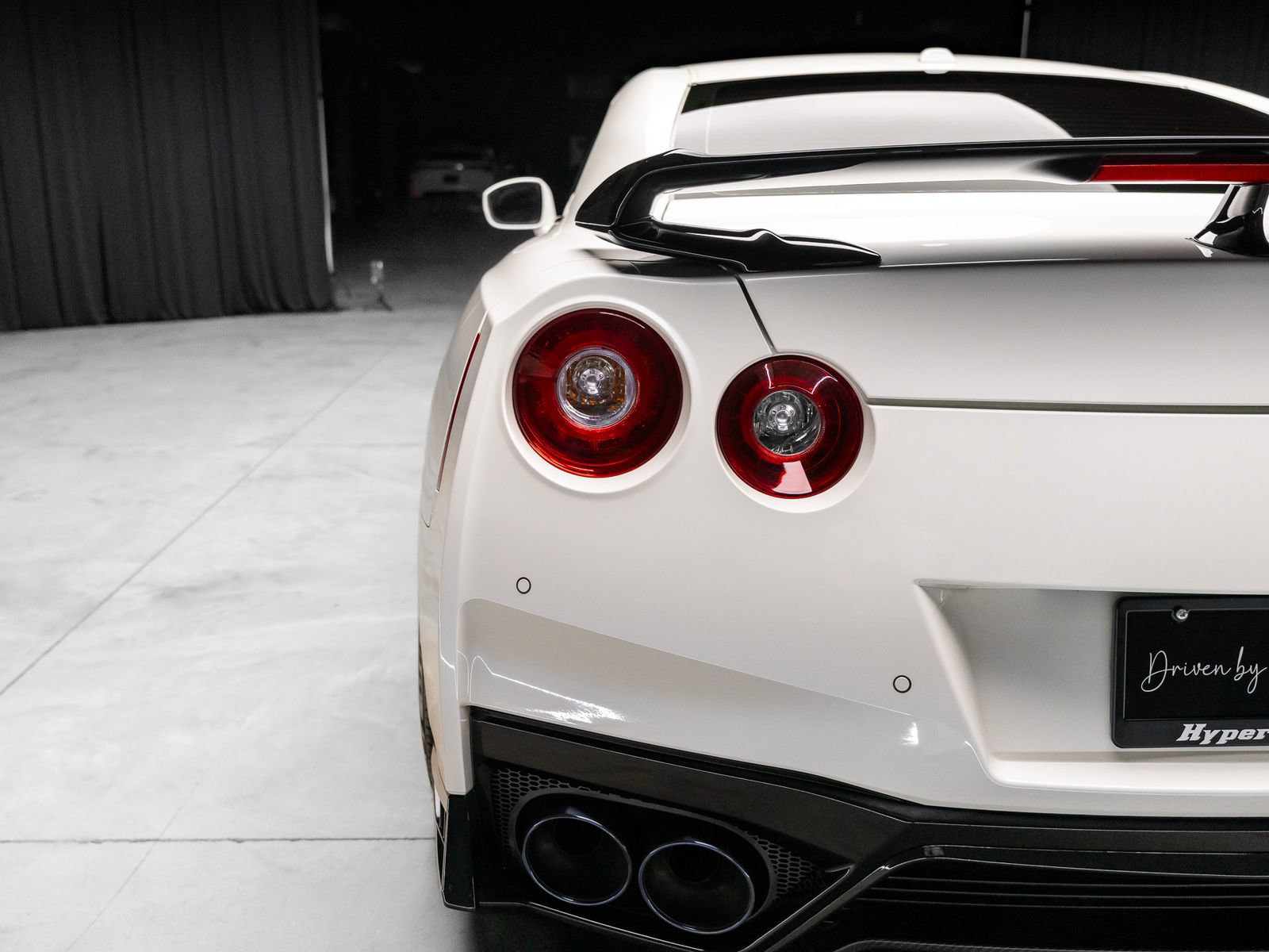 Used 2021 Nissan GT-R Premium AWD/4WD image 38