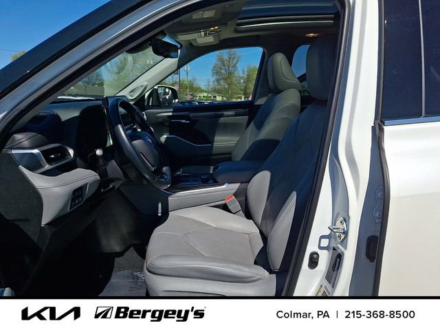 Used 2020 Toyota Highlander Platinum AWD/4WD image 17