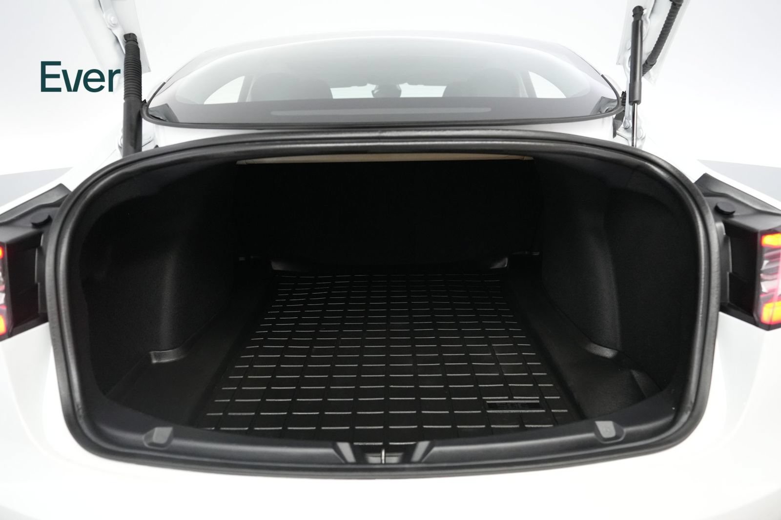 Used 2021 Tesla Model 3 Standard Range Plus RWD image 8