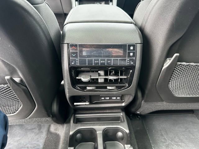 New 2026 Jeep Grand Cherokee L Limited image 38