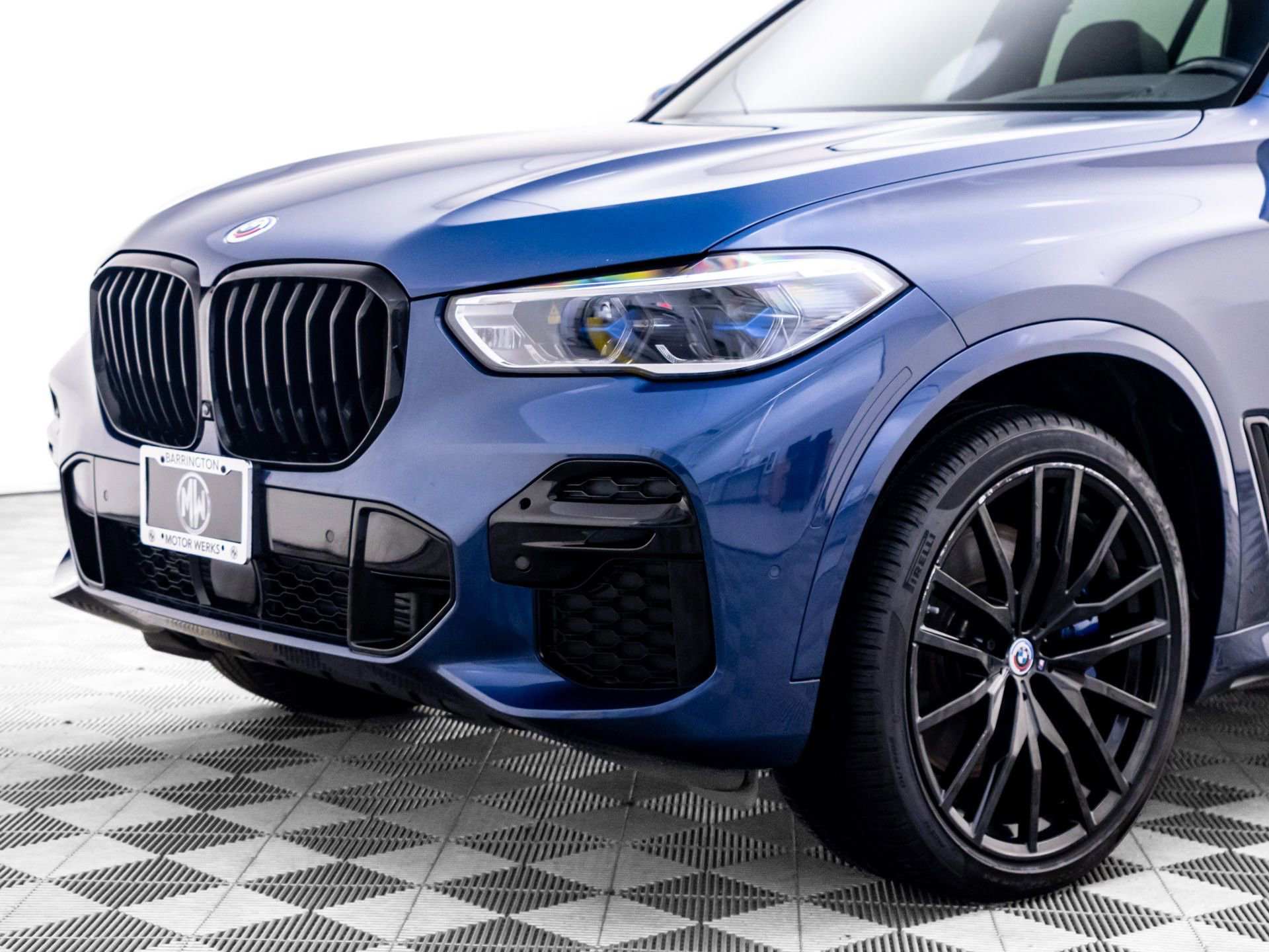 Used 2022 BMW X5 M50i w/ Executive Package AWD/4WD image 39