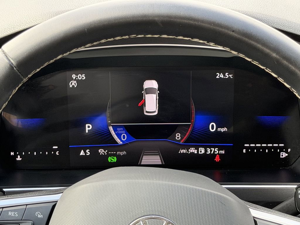 Used 2024 Volkswagen Tiguan SE FWD image 16