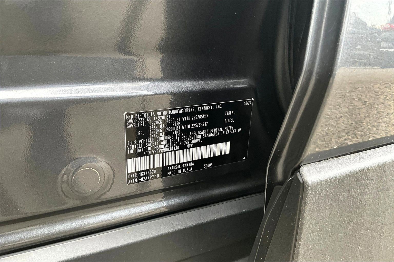 Used 2021 Toyota RAV4 LE AWD/4WD image 34