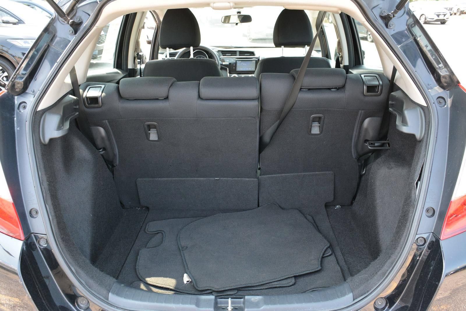Used 2015 Honda Fit EX image 16