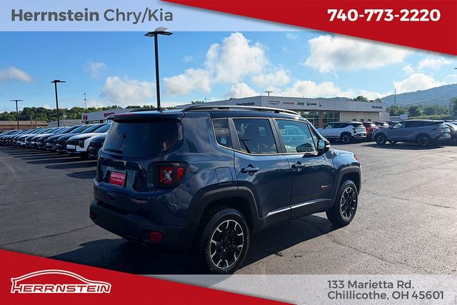 Used 2023 Jeep Renegade Trailhawk AWD/4WD image 37