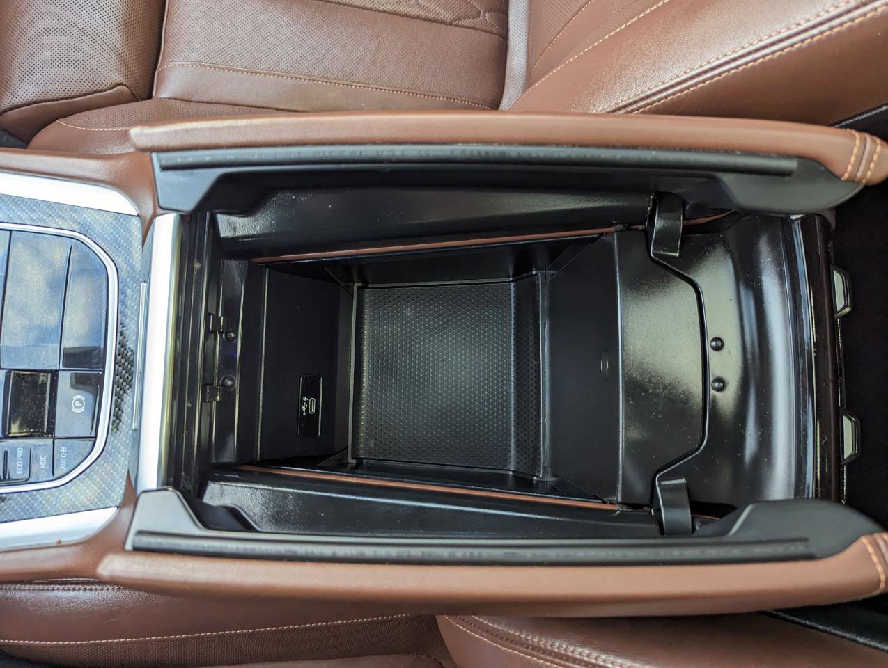 Used 2023 BMW X6 M50i w/ Executive Package image 26