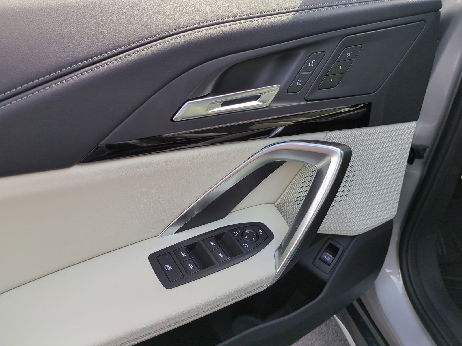 Certified 2026 BMW X1 xDrive28i w/ Technology Package image 14